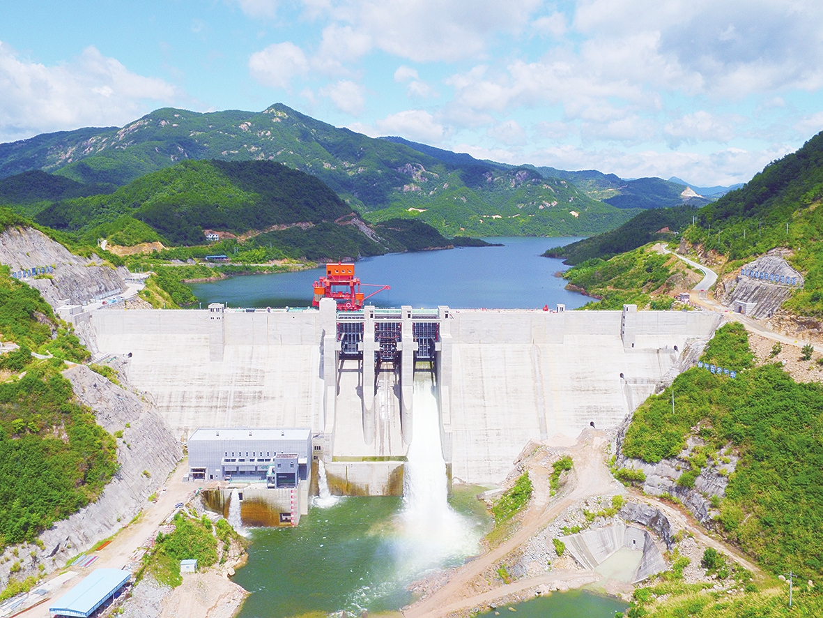 冬日里的下浒山水库.